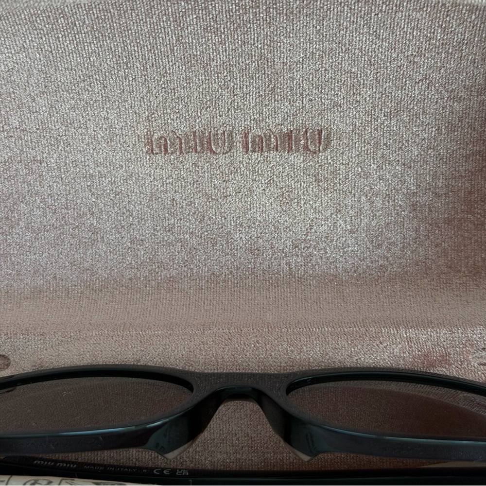 Miu Miu Regard sunglasses - authentic - Picture 7 of 9
